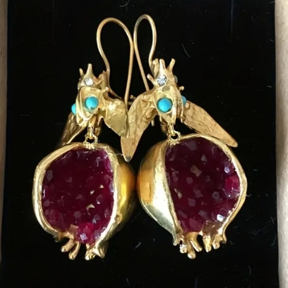 Vintage Drop Earrings, Retro Fly & Pomegranate Design, Inlaid Natural stone - Picture 4 of 4